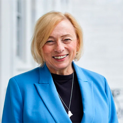 Джанет Міллз